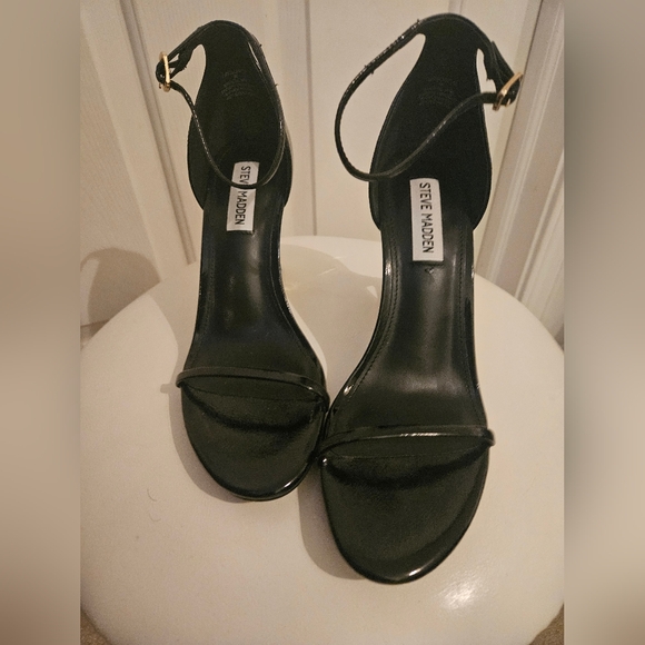 Steve Madden Black Heels with Gold Accents - Picture 2 of 3